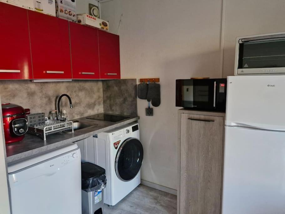 Appartement Au Pied Des Pistes La Joue du Loup Luaran gambar
