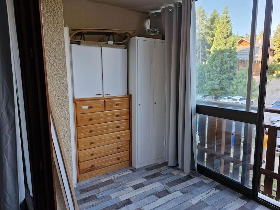Appartement Au Pied Des Pistes La Joue du Loup Luaran gambar